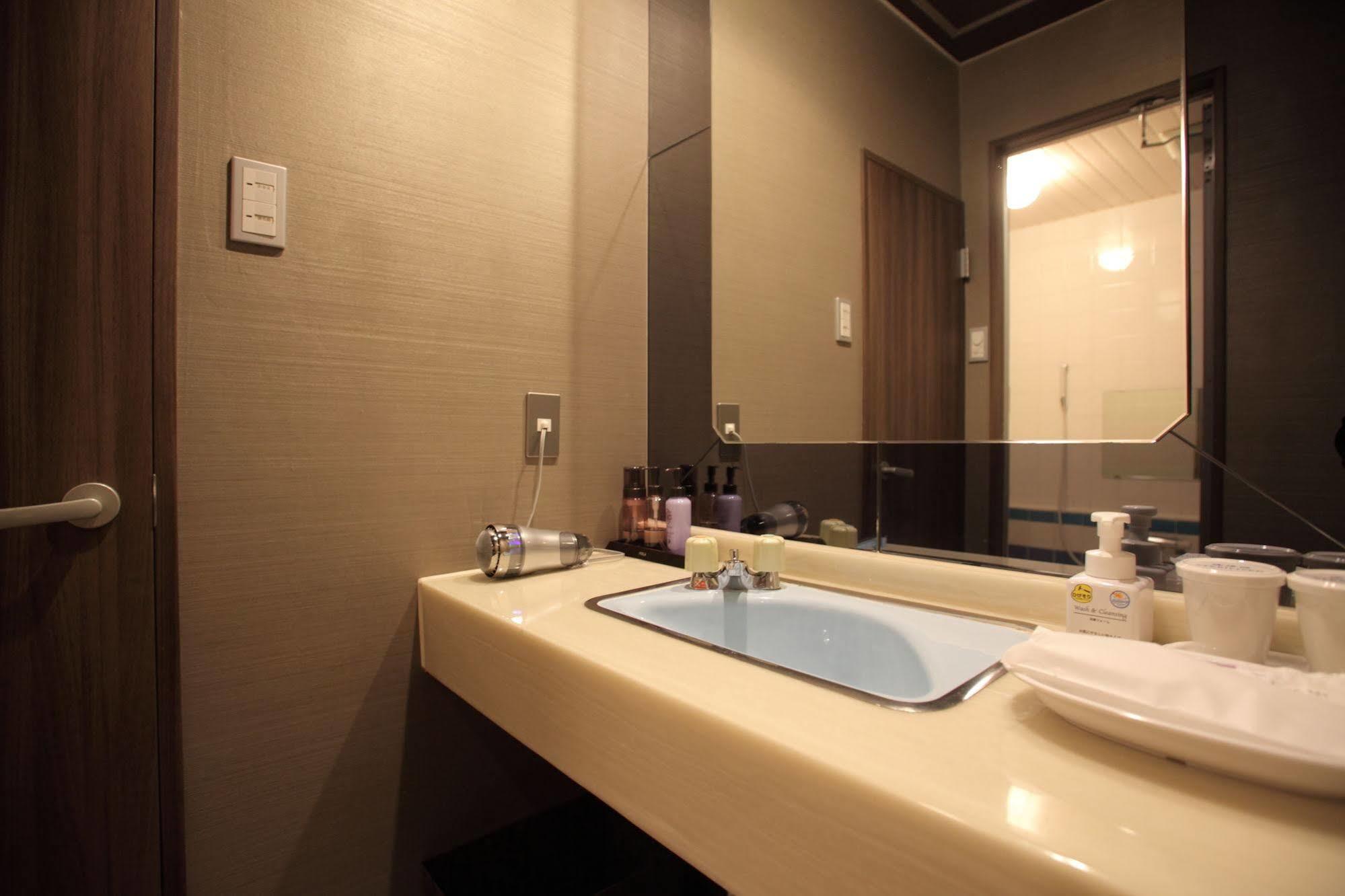 Hotel Porte Sapporo Buitenkant foto